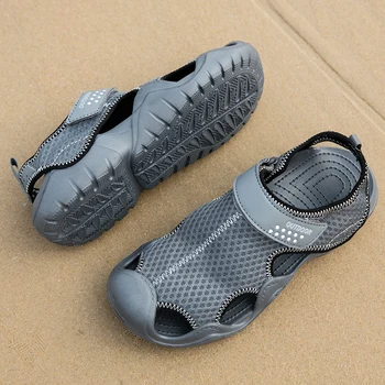 2023 Новые спортивные сандалии Летние мужские сандалии Модные уличные Легкие дышащие сандалии Высококачественная спортивная обувь высшего уровня